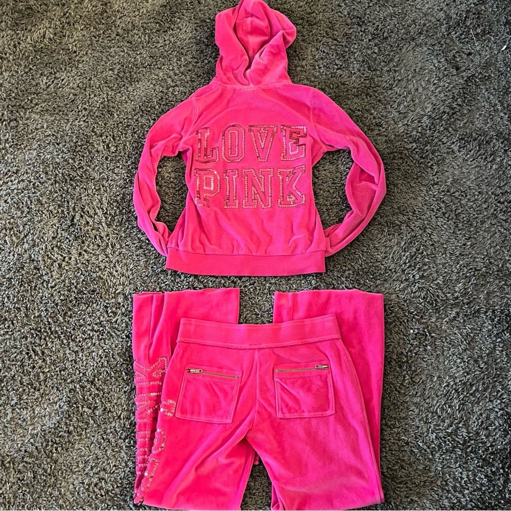 RARE Y2K VS PINK TRACKSUIT